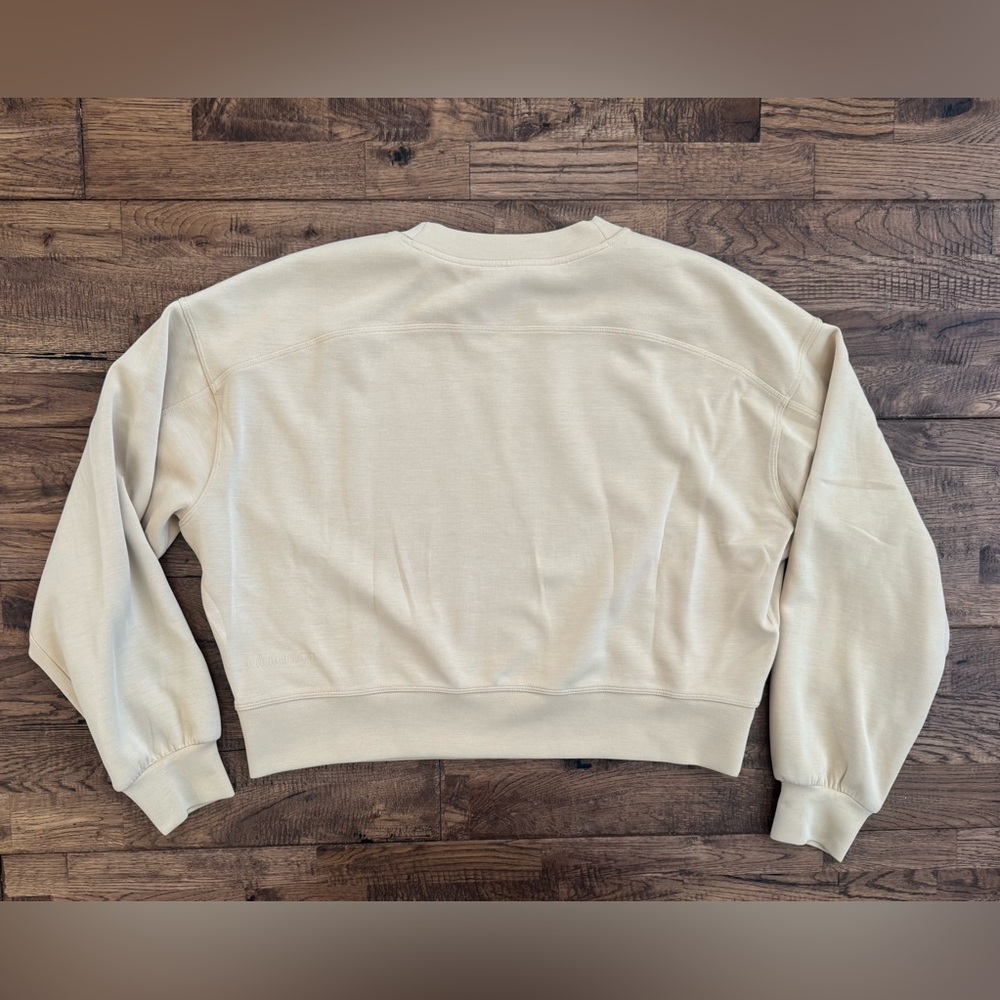 Lululemon Softstreme Perfectly Oversized Cropped Crew Women's Size 6 W3EZLS L - Picture 2 of 6